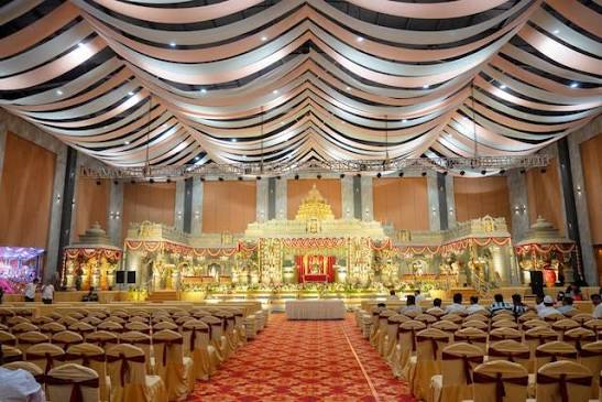 Sri Conventions premium stage